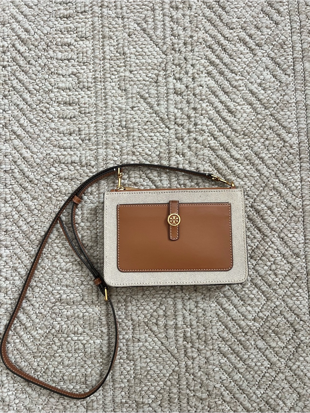 Tory Burch Walker Canvas
Double-Zip Crossbody Bag-Like New!